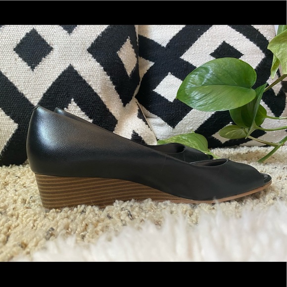 Black Cole Haan Shoes - Picture 6 of 6